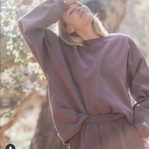 Daily drills oversized crew neck!